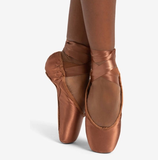 Ava Pointe Shoe